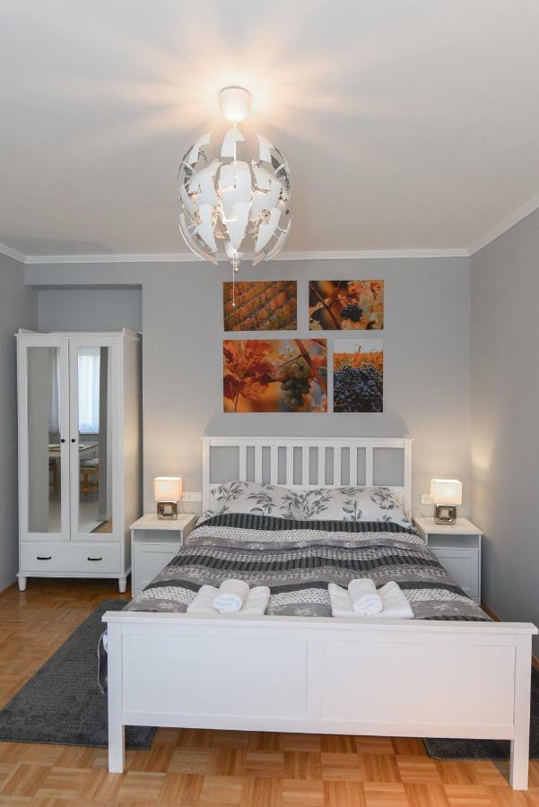 Vitalis Apartman Eger Exterior foto